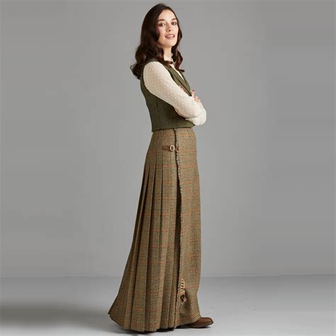 Scotish Tartan Skirts Buy Womens Tartan Kilted Skirts And Wool
