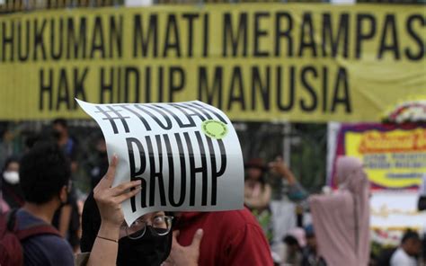 sex not the only issue causing concern in indonesia s new criminal code rnz news
