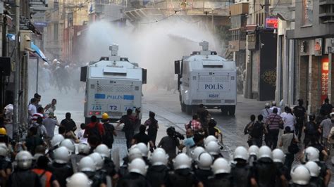 Turkish Police Fire Tear Gas At Protesters At Taksim Square CTV News