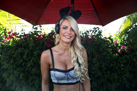 Crystal Hefner Hugh’s Wife Gets Breast Implants Removed After They ‘slowly Poisoned’ Her New
