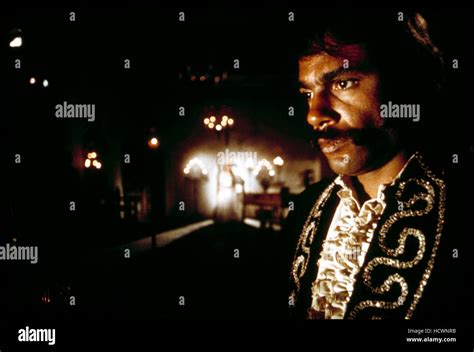 THE MASTER GUNFIGHTER, Ron O'Neal, 1975 Stock Photo - Alamy