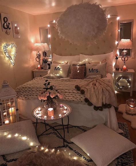 15 Inspiring Romantic Room Decor For Surprise Your Lovers Obsigen