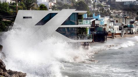 Powerful Pacific Swell Brings Threat Of More Dangerous Surf To
