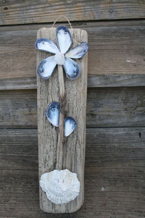 Do it yourself driftwood projects. Wonderful DIY Projects You Can Do With Driftwood - The ART in LIFE