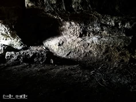 Dead Mans Cave History And Haunting Paranormal Hauntings