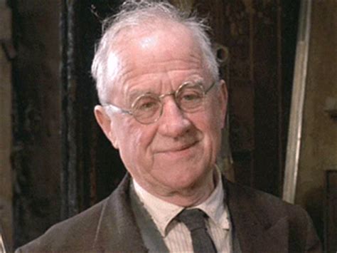 De la wikipedia, enciclopedia liberă. oz.Typewriter: The Playwright and The Typewriter: Sean O'Casey