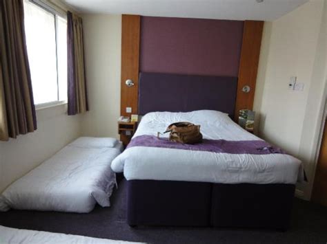 Rooms at premier inn london euston are comfortable and provide cable/satellite channels. Family room - Picture of Premier Inn London Euston Hotel ...