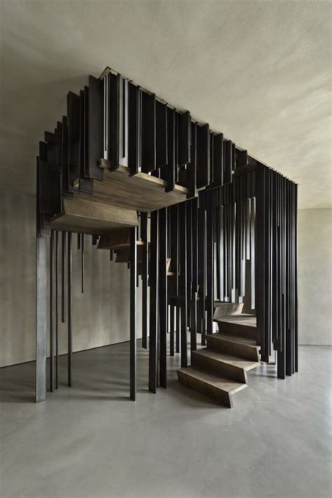 The Disappearing Staircase Neatorama