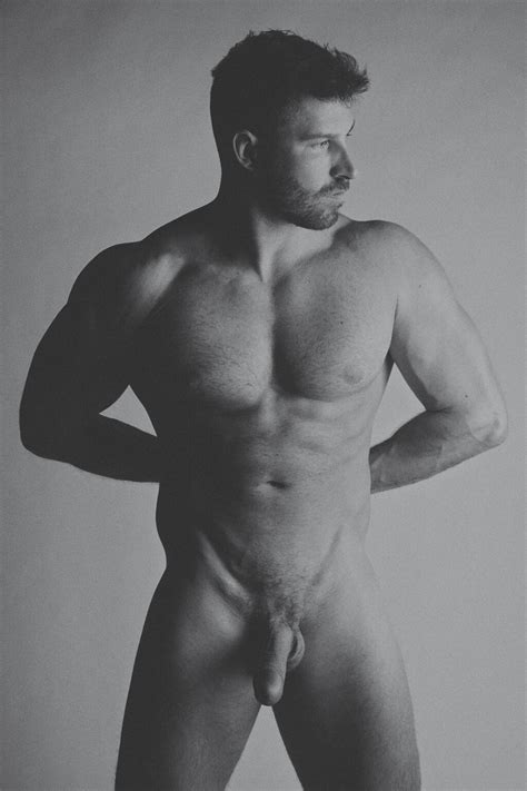 Buff Hunk Ryan Lecharmeur Gets Naked And We Love It Gay Body Blog Pics Of Male Models