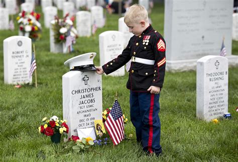 Arlington National Cemetery Memorial Day 2016 America Honors The Fallen Pictures Cbs News