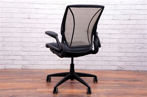 Humanscale diffrient world mesh ergonomic office chair with arm rests grade b. Humanscale Diffrient World Task chair - Office Resale