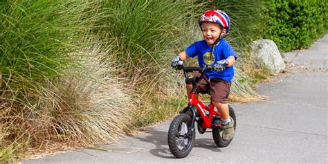 How To Teach A Child To Ride A Bike Bicycle Safety Bike Ride Bicycle