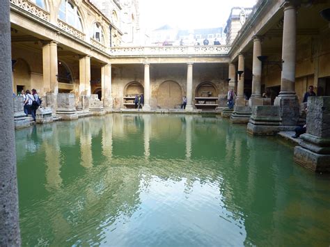 Roman Baths In Bath England Visit Bath Roman Baths Medieval