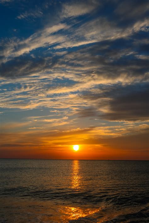 Hintergrundbilder Sonnenlicht Sonnenuntergang Meer Ufer Himmel