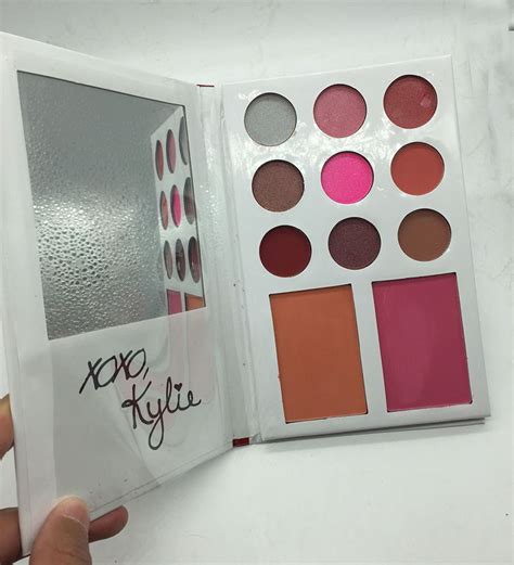 Kylie Cosmetics Jenner Diary Eye Shadow Kit Eyeshadow Palette Kylie