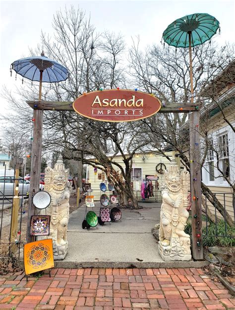 Things To Do In Yellow Springs Ohio Buddy The Traveling Monkey