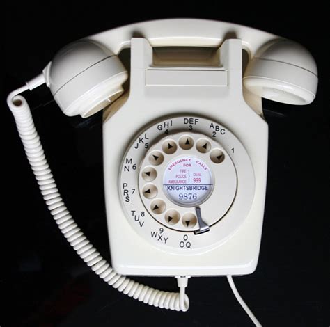 Ivory 746 Wall Telephone Knightsbridge 9876