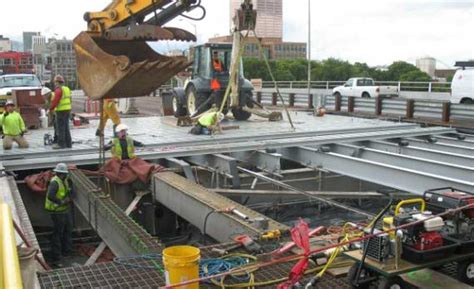 Morrison Bridge Deck Replacement Underway In Portland 2017 05 29 Enr