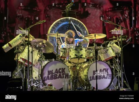 Tinley Park Illinois Usa 4th Sep 2016 Tommy Clufetos Of Black Sabbath Performs Live At