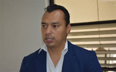 Retoma César Peña su función como presidente municipal de Parral El