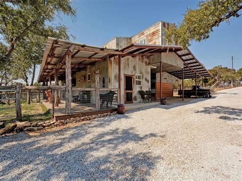 Unrestricted Equestrian Estate With Barndominium And Arena