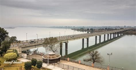 It is a tributary of the chenab river and has a total length of about 725 kilometres. Jhelum River Photo - (700x366) : HanifBhatti.com