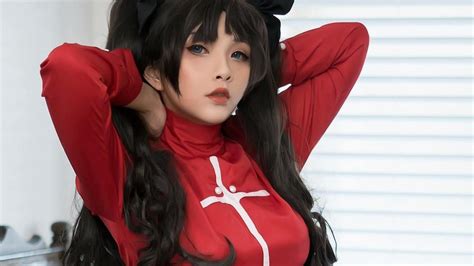 Cosplayer Hana Bunny Showing Her Smoking Hot Curves In Various Cosplays