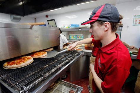 New Franchise Opening In Maidstone For Papa John S