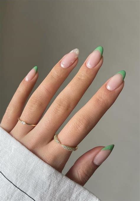 Amazing Almond Nail Design In May