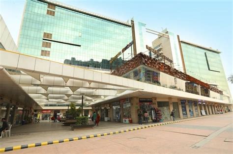 Office Space In Assotech Business Cresterra Location Sector 135 Noida