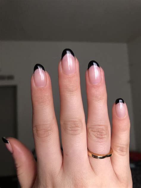 Frensh Nails Oval Nails Hair And Nails Pretty Acrylic Nails Best