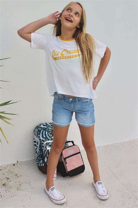 Tween Girls Back To School Style Tween Fashion Outfits Girls Outfits