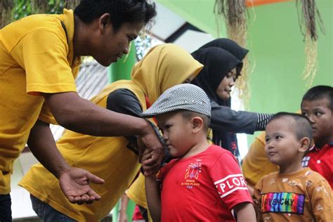 Orang tua tidak perlu repot ketika harus meluangkan waku untuk menjemput anak sekolah. Membantu Orang Tua Ebook Anak : Ebook Buku Panduan Orang ...
