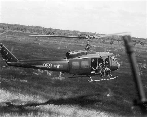 Uh 1 Huey The Chopper That Redefined Combat Planehistoria