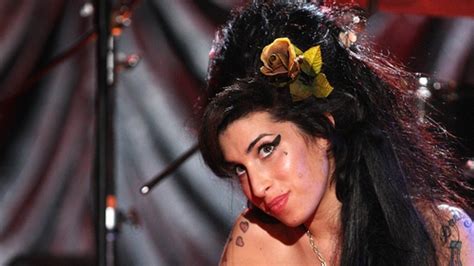 Amy Winehouse To Tour The World As Hologram