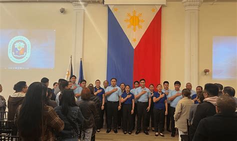 World Renowned Philippine Madrigal Singers Visit The Ph Consulate In
