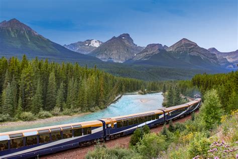 Train Travel Canada Luxury Train Train Ride Rocky Mountaineer