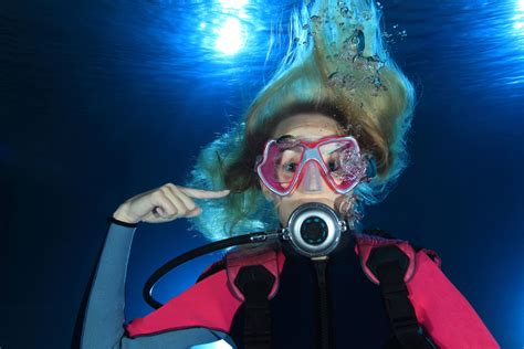 How To Equalize Ear Pressure When Scuba Diving Scuba Diving