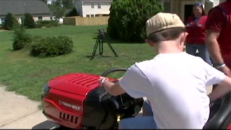 Lowes Ts Lawn Mower To North Carolina 9 Year Old Robbed At Lemonade