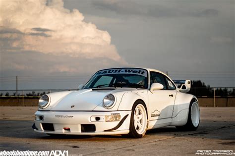 Rad Racer — Porsche 964 Rwb