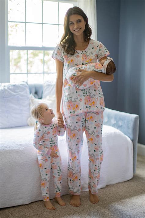 Mila Mom Pajamas And Big Sister Pajamas And Matching Swaddle Blanket Set