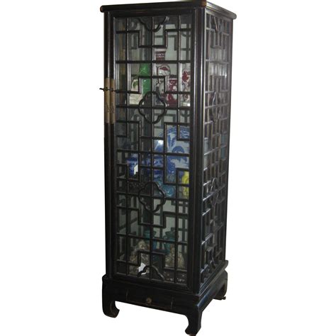 Pair of Chinese Black Lacquer Wood Curio Cabinets | Black lacquer, Curio cabinet, Wood