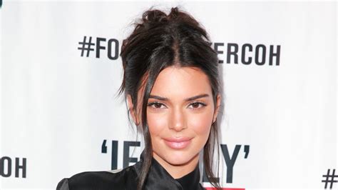 Kendall Jenner Poses In A Bikini In Snowy Sub Zero Weather Conditions Wedding Love