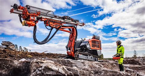 Sandvik Introduces New Tophammer Drill Rig For Drill And Blast Contractors International Mining