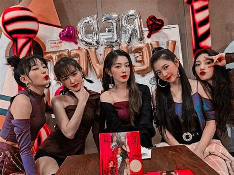 Red Velvet Aesthetic Icon Trong 2020 Red Velvet Nữ Thần Instagram