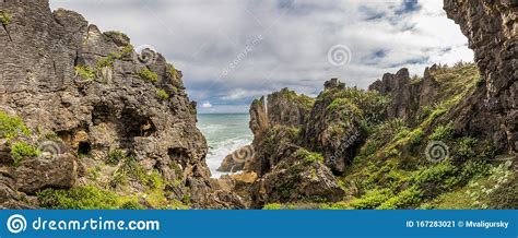 Punakaiki Pancake Rocks With Blowholes In The Paparoa National Park