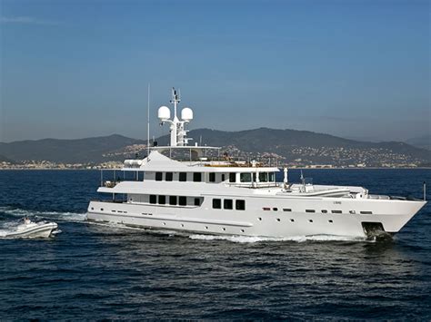 Cso Yachts R23 Yacht Luxury Yacht Charter 6 Cabins