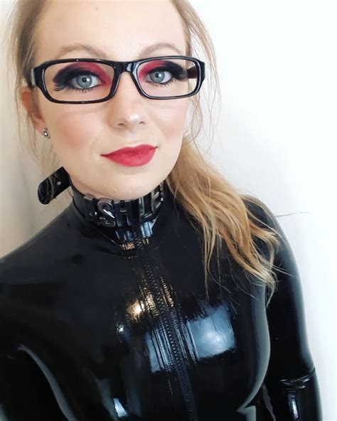 latex model ashley merwin on instagram “ask me anything ashleyinlatex latexvideo