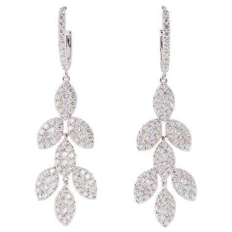 Diamond Chandelier Dangle 18 Karat White Gold Drop Earrings Modern For