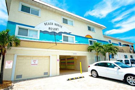 Beach House Resort 1 Bd Vacation Rental In Bradenton Beach Fl Vacasa